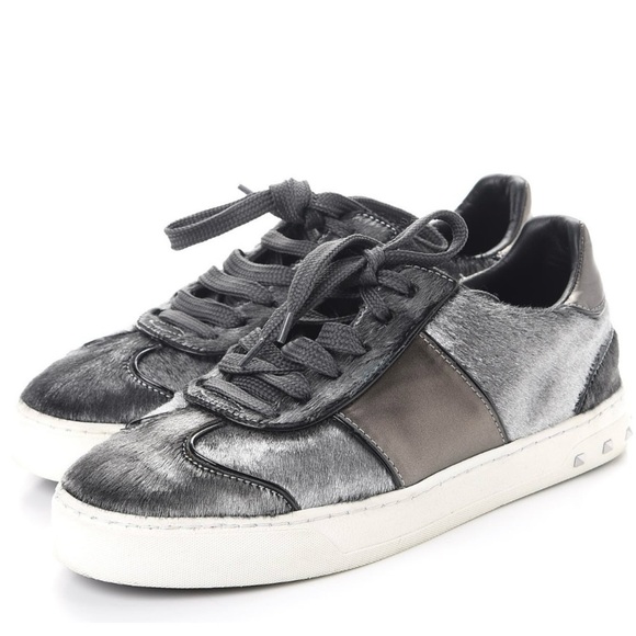Valentino Flycrew Rockstud Metallic Sneaks Size 37 - Picture 1 of 6